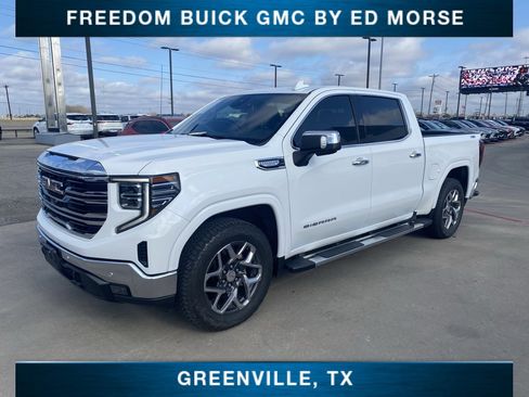 Used 2022 GMC Sierra 1500 SLT image 1