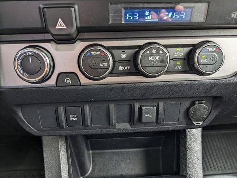 Used 2021 Toyota Tacoma SR image 29