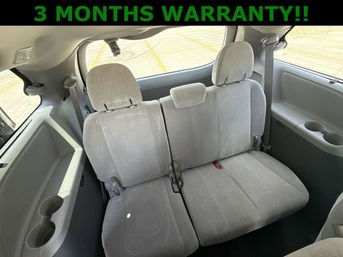 Used 2017 Toyota Sienna LE image 22
