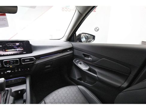 New 2026 Nissan Sentra SR w/ SR Premium Package image 8