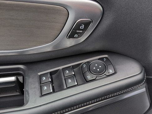 Used 2025 Ford Expedition Max Platinum AWD/4WD image 14