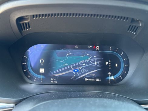 Certified 2025 Volvo XC60 B5 Plus AWD/4WD image 15