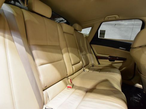 Used 2010 Honda Crosstour EX-L image 32