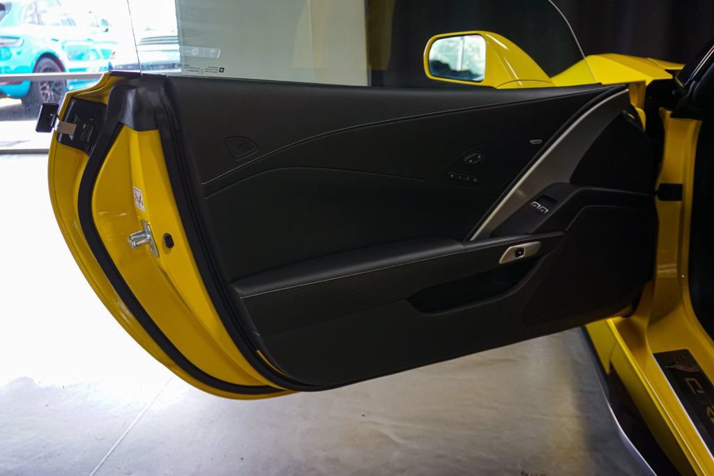 Used 2017 Chevrolet Corvette Z06 RWD image 18