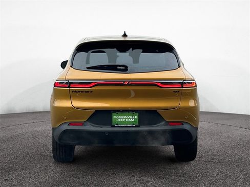 New 2024 Dodge Hornet GT image 5