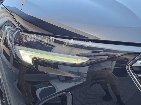 Certified 2021 Buick Envision Essence w/ Technology Package I image 10