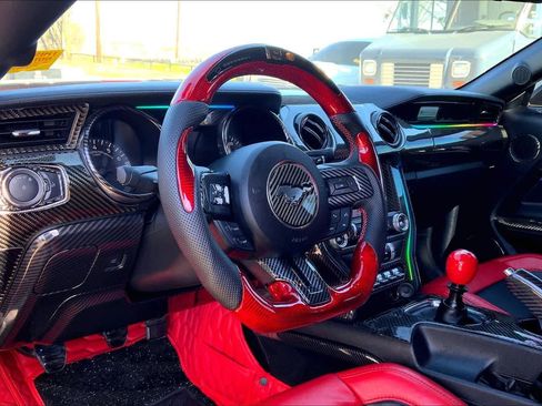 Certified 2018 Ford Mustang Convertible w/ Equipment Group 101A image 15