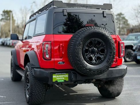 Used 2021 Ford Bronco Wildtrak image 3