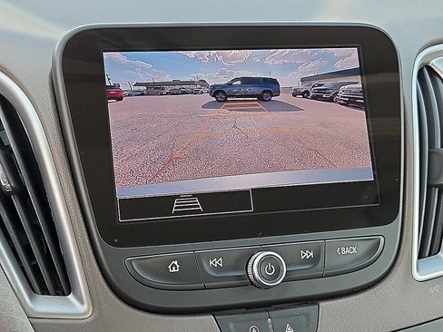 Used 2024 Chevrolet Malibu LT FWD image 19