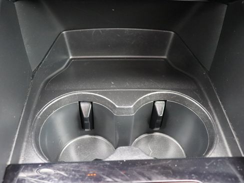 Used 2023 MAZDA MAZDA3 s image 35