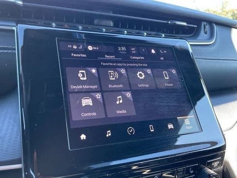 Used 2024 Jeep Grand Cherokee L Laredo image 20