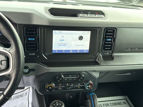 Used 2022 Ford Bronco Black Diamond image 19