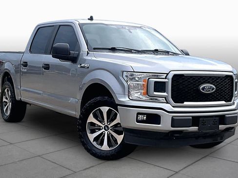 Used 2020 Ford F150 XL w/ Equipment Group 101A Mid AWD/4WD image 3