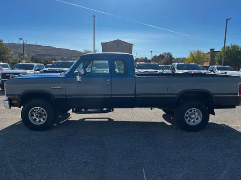 Used 1993 Dodge D/W Truck 250 image 9