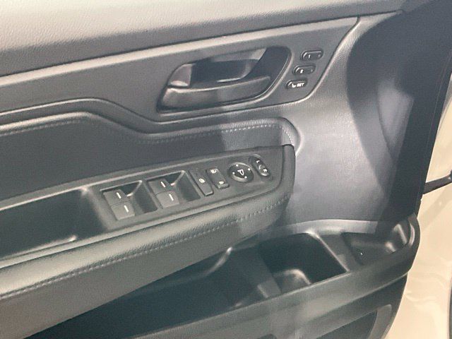 Certified 2025 Honda Odyssey EX-L image 6