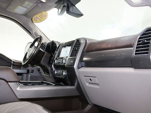 Used 2019 Ford F350 Limited w/ FX4 Off-Road Package AWD/4WD image 29