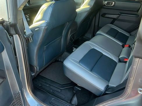 Used 2024 Ford Bronco Outer Banks image 21