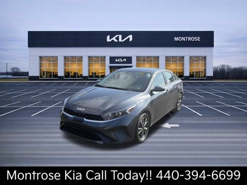 Certified 2024 Kia Forte LXS FWD image 1
