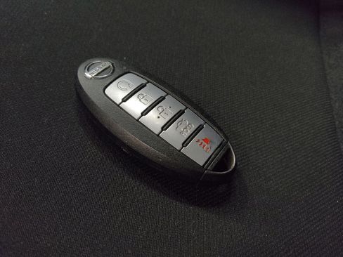 Used 2022 Nissan Sentra SR w/ Electronics Package image 32