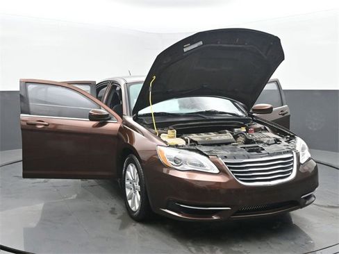 Used 2012 Chrysler 200 Touring image 53