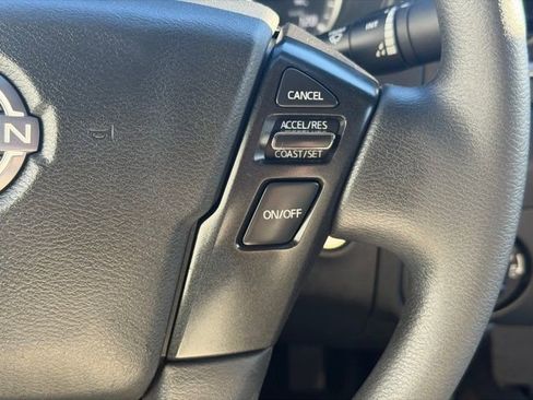 Used 2022 Nissan Frontier SV image 28