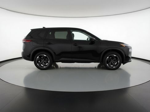 Used 2025 Nissan Rogue SV FWD image 11