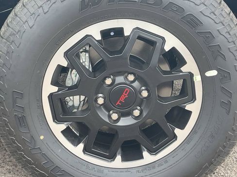 New 2025 Toyota Tacoma TRD Sport image 9