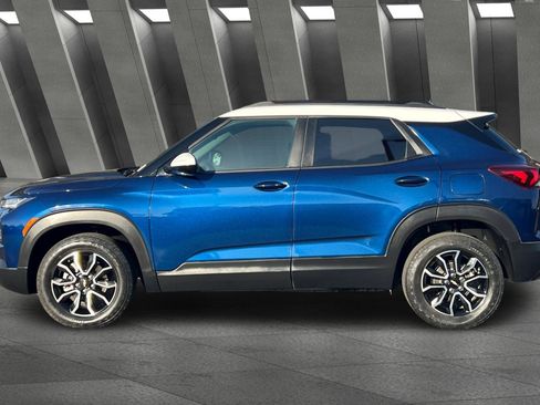 Used 2022 Chevrolet TrailBlazer ACTIV w/ Technology Package image 7