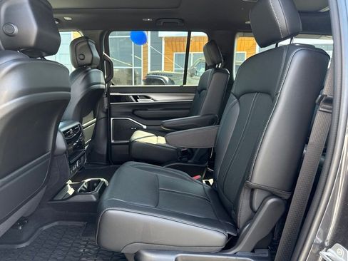 New 2026 Jeep Grand Wagoneer 4WD image 10