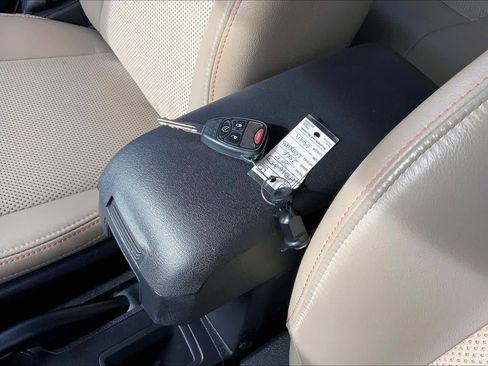 Used 2017 Jeep Compass 75th Anniversary w/ Power Value Group image 14