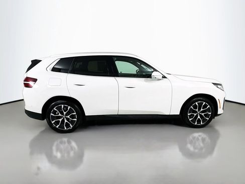 Used 2025 BMW X3 xDrive30i AWD/4WD image 9