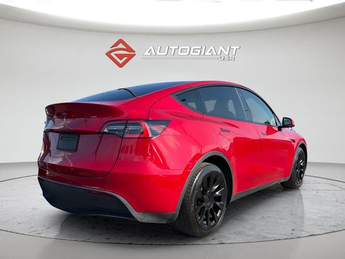 Used 2021 Tesla Model Y 2WD image 7