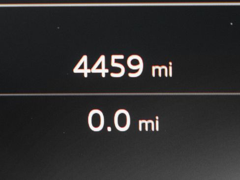 Certified 2025 Audi Q5 Premium w/ Convenience Package image 20