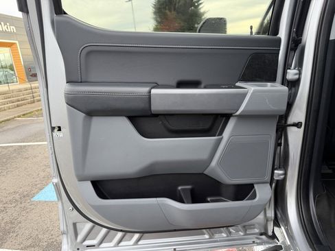 Used 2022 Ford F150 XLT w/ Equipment Group 302A High image 32