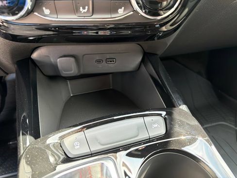 New 2026 Chevrolet Trax RS FWD image 25