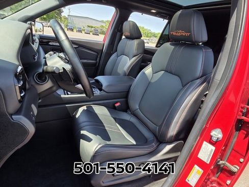 Used 2025 Honda Pilot TrailSport image 8