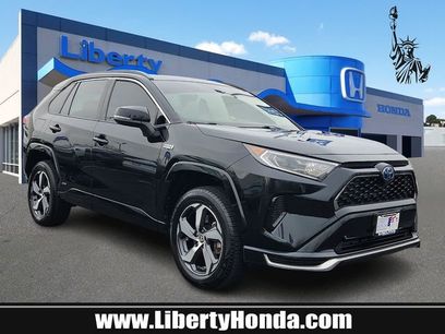 Used 2021 Toyota RAV4 SE w/ Weather & Moonroof Package