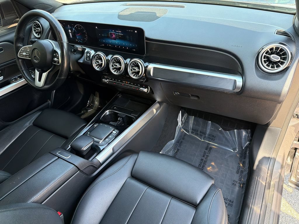 Used 2021 Mercedes-Benz GLB 250 4MATIC image 38