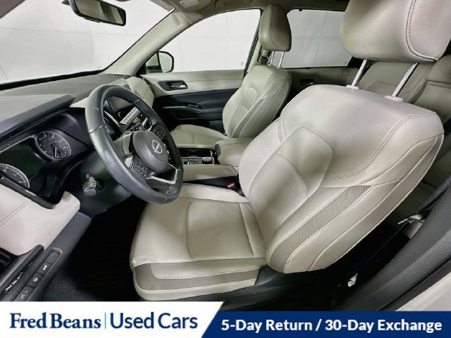 Used 2024 Nissan Pathfinder SL AWD/4WD image 28