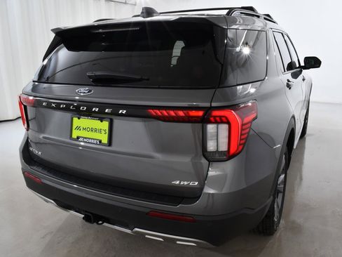 New 2025 Ford Explorer Active w/ Active Comfort Package image 12