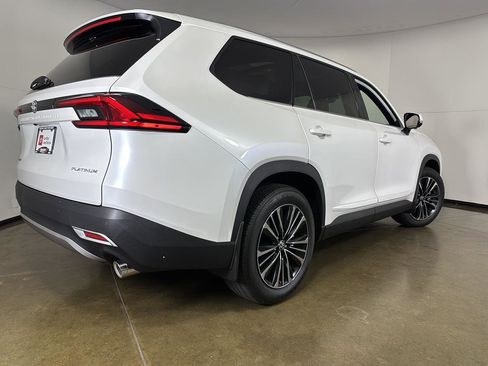 Used 2025 Toyota Grand Highlander AWD Hybrid image 19