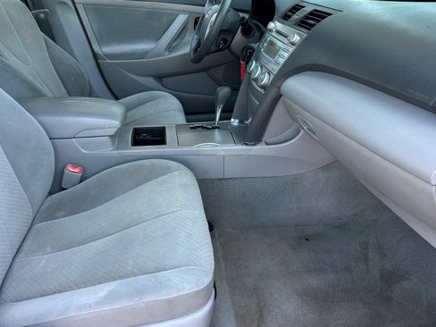Used 2009 Toyota Camry LE FWD image 15