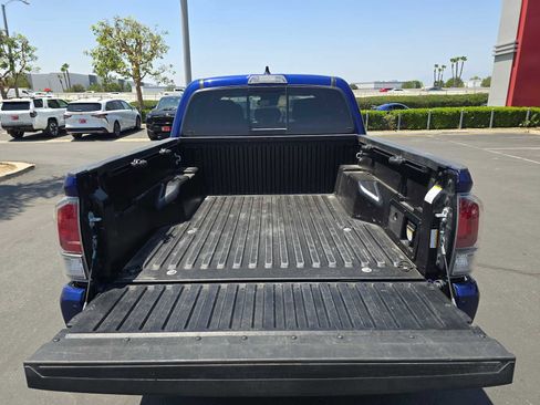 Used 2023 Toyota Tacoma TRD Sport w/ Technology Package AWD/4WD image 15