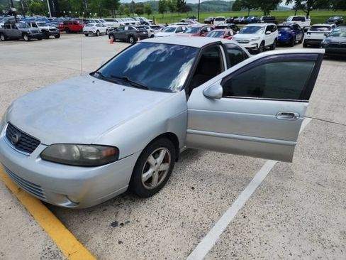 Used 2003 Nissan Sentra GXE FWD image 4