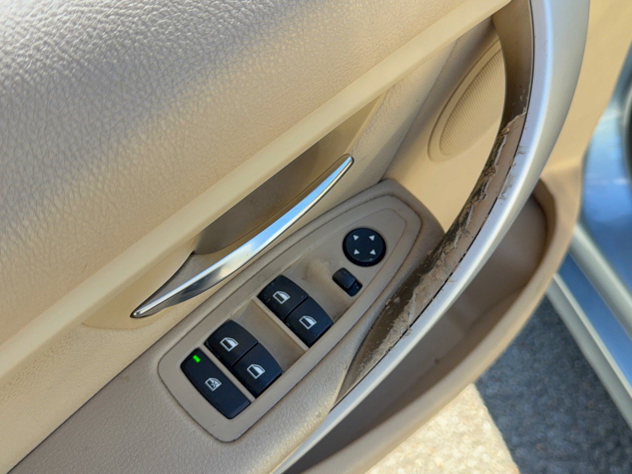 Used 2014 BMW 320i Sedan RWD image 15