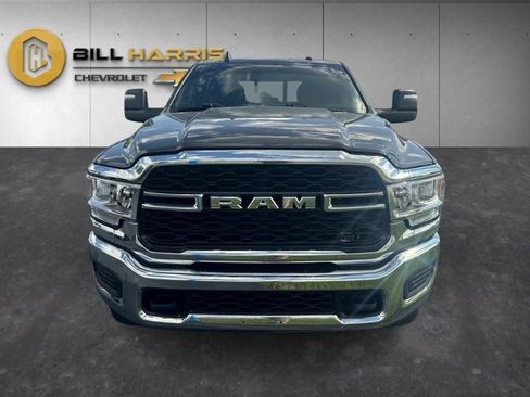Used 2024 RAM 3500 Tradesman w/ Chrome Appearance Group AWD/4WD image 3