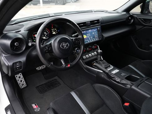 Used 2023 Toyota GR86 Premium image 14