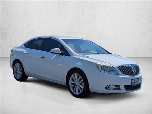 Used 2014 Buick Verano FWD image 3