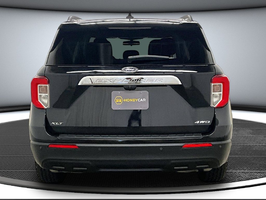 Used 2021 Ford Explorer XLT AWD/4WD image 5