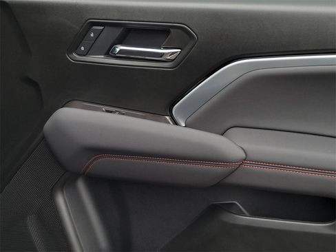 Certified 2026 Chevrolet Colorado Z71 w/ Z71 Convenience Package 2 image 11